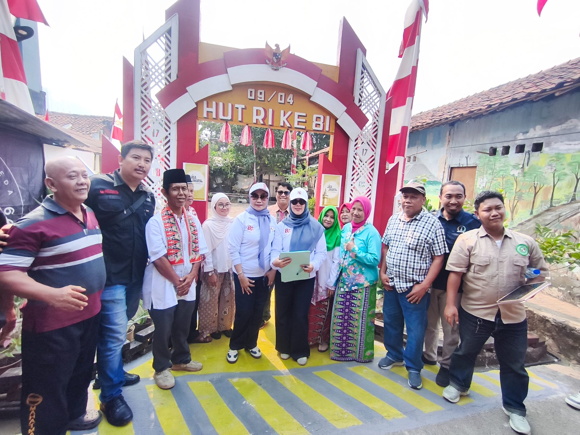 Lomba penataan Lingkungan antar RT di RW 04, Kel Kuningan Timur — foto 4